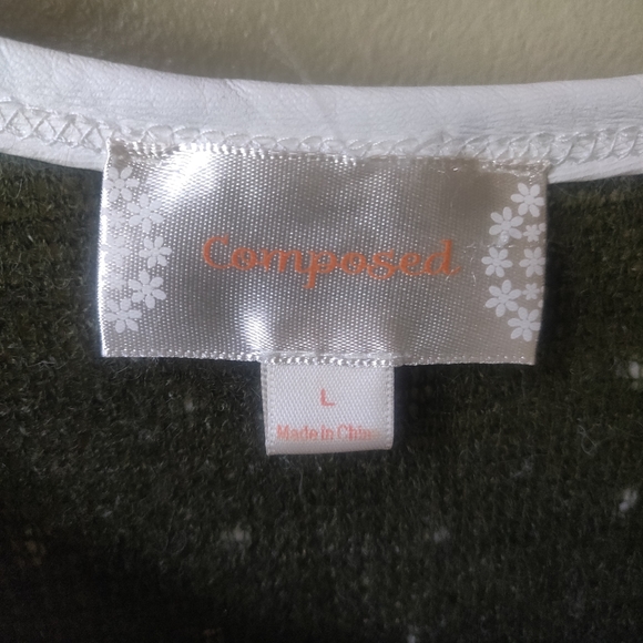 Army Green Polka Dot sweater with flowy back L - Picture 3 of 4